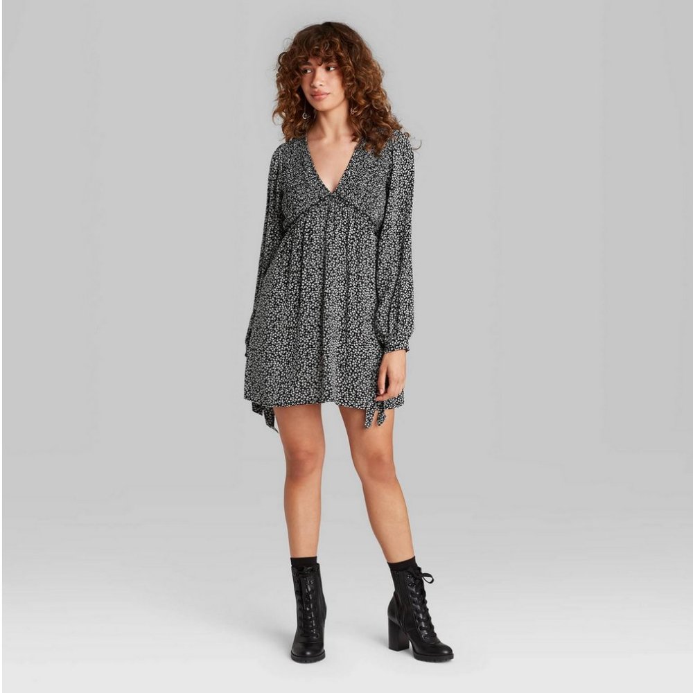 COPY - Women's Long Sleeve Dress Black/White Floral